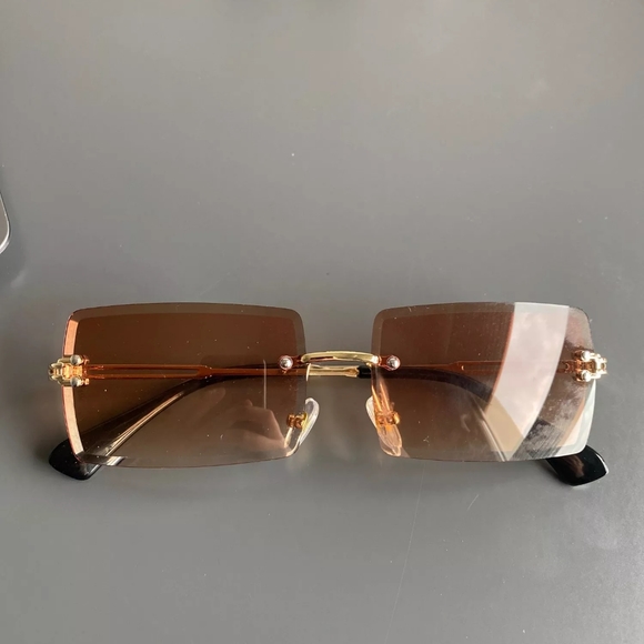 Retro 90's Sunglasses - Picture 15 of 15